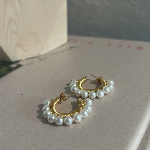 Handmade Freshwater Pearl Earrings - Picture 2 of 2